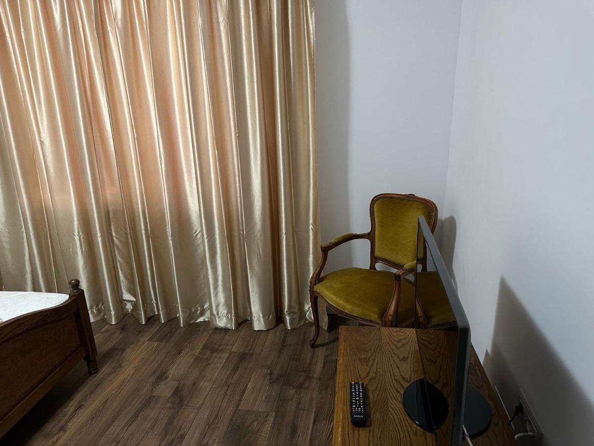 Cazare David Si Familia . Piatra Neamţ Exteriér fotografie